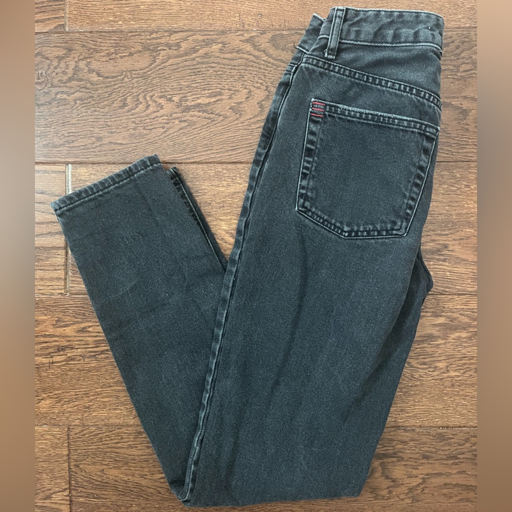 BDG Mom High-rise jeans